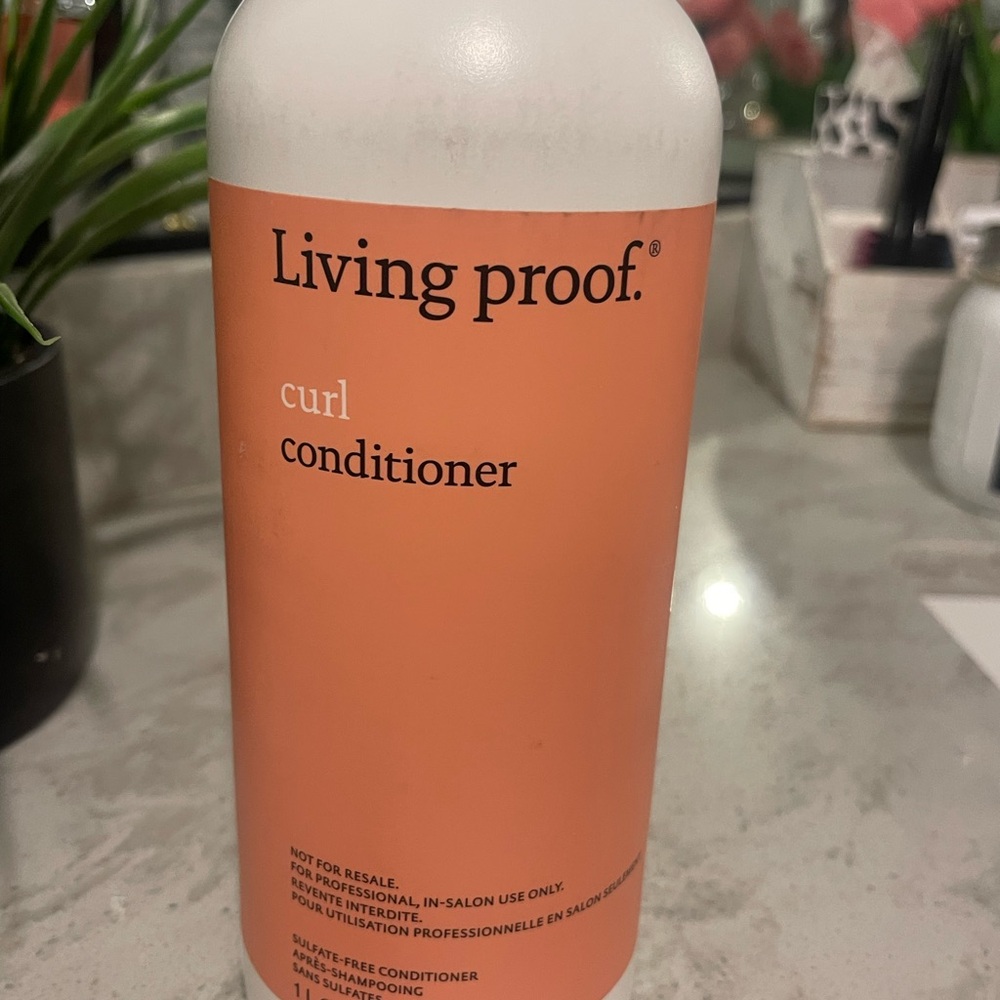 Living Proof Curl Conditioner - Peach